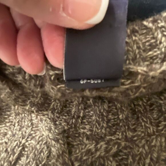 Vintage Gap Men’s 100% Wool Cable Knit Sweater - Picture 6 of 8